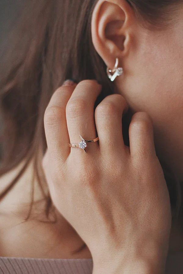 design-ear-stud